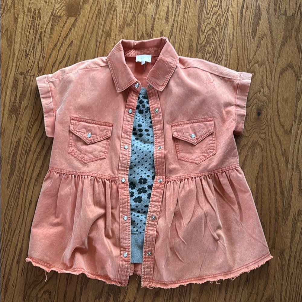 Peach Snap Shirt with Gray Patterned Tee